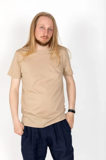 Maglia girocollo basica.